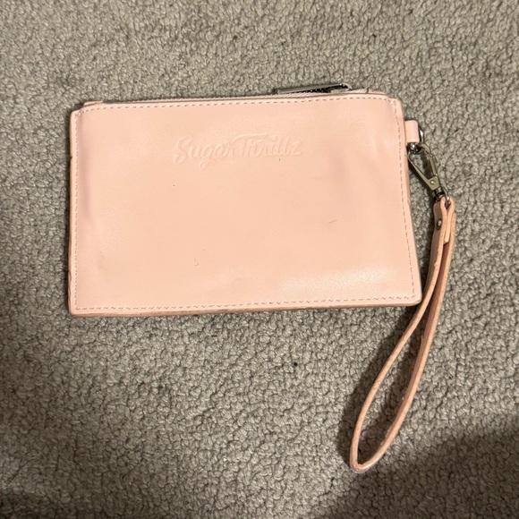 Dollskill Funds R Low coin purse - Picture 2 of 3